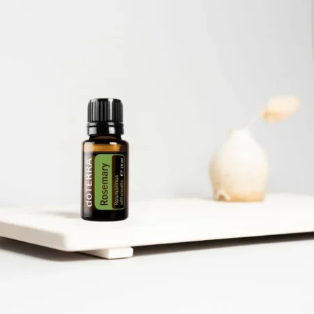 Olejek eteryczny z rozmarynu doTERRA 15 ml – naturalny olejek o właściwościach wspierających trawienie, układ oddechowy i relaks